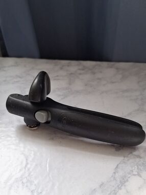 XOXO Black Can Opener with Gray Release Button
